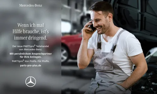 Eine Anzeige von Mercedes-Benz mit einem echt fotografierten, telefonierendem Kfz-Mechatroniker