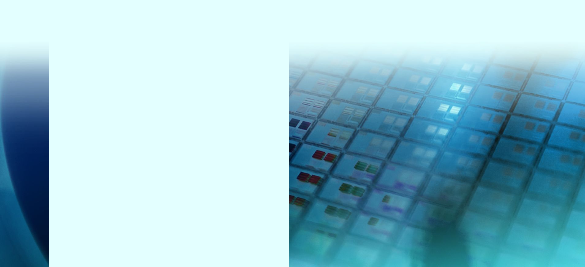 Nahaufnahme einer Waferoberfläche mit quadratischen Strukturen und Mustern in einem Laborumfeld